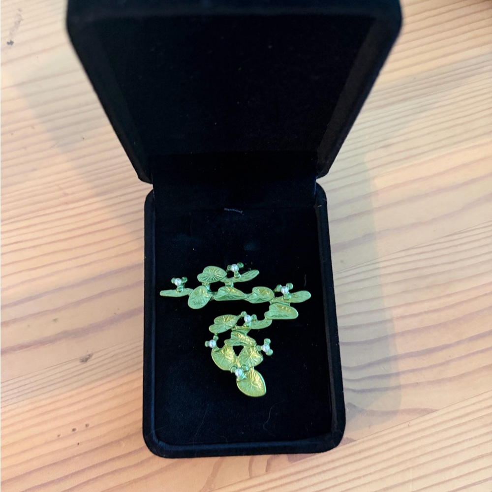Green Floral Leaf Cluster Brooch - men’s groom brooch women’s  Jewelry